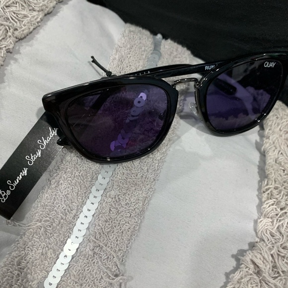 Quay Australia RUN AROUND sunglasses - Picture 4 of 5